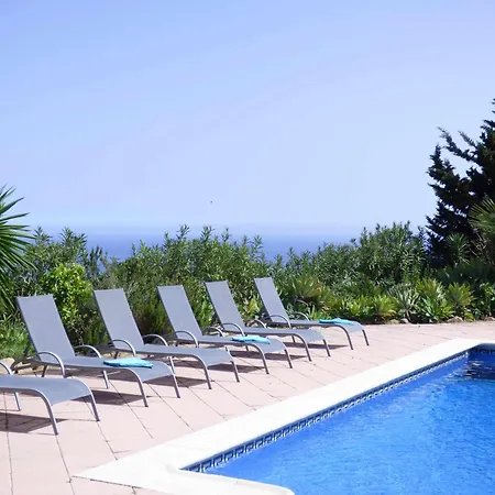 Selecta Casa Esmerdo * إِستيبونا