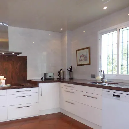 Selecta Casa Esmerdo Holiday home Estepona